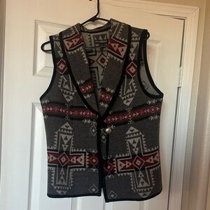 Pendleton women’s Vest with Gray and Red Geometric Design size large